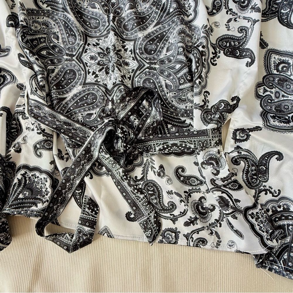 Womens Top Flowy Poncho Belted Floral Boat Neck Bat Sleeve Small Medium - Picture 2 of 2